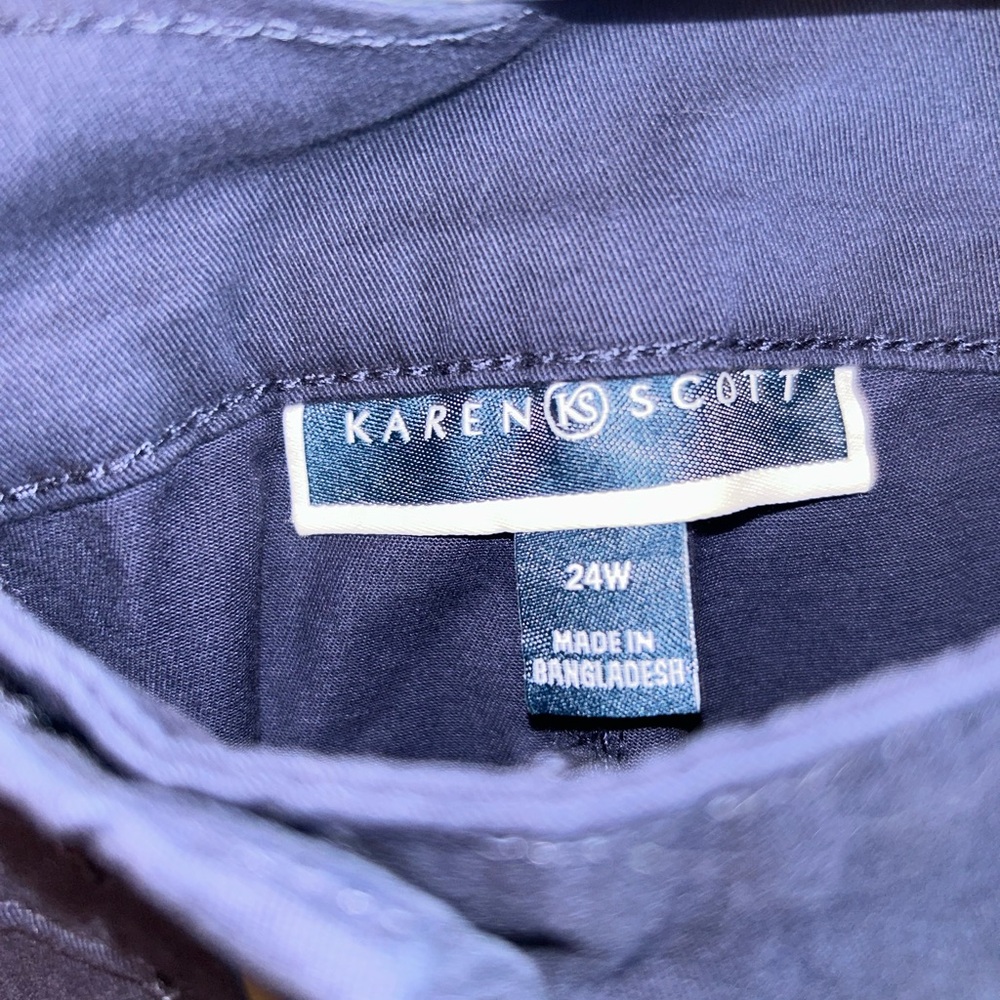 Plus Size Capris - Picture 3 of 3